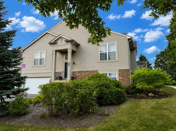 886 Cherry Creek Dr, Grayslake, IL 60030