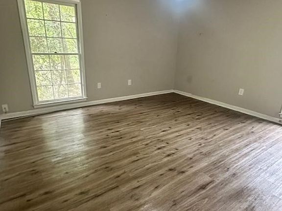 2nd image of 2556 Carter Hill Rd