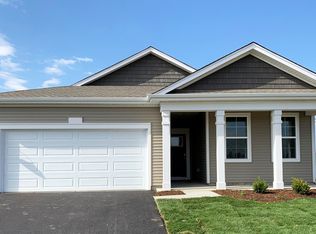 2572 Skye Dr, Pingree Grove, IL 60140