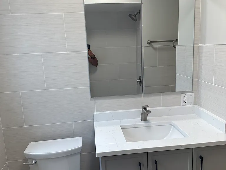 4624 N Central Ave #2 — Photo 2