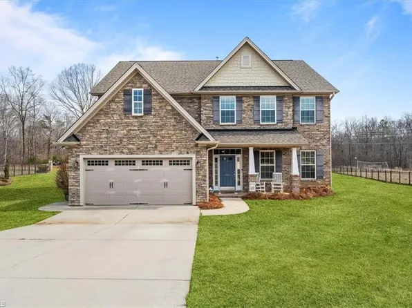 1811 Challenge Dr, Graham, NC 27253