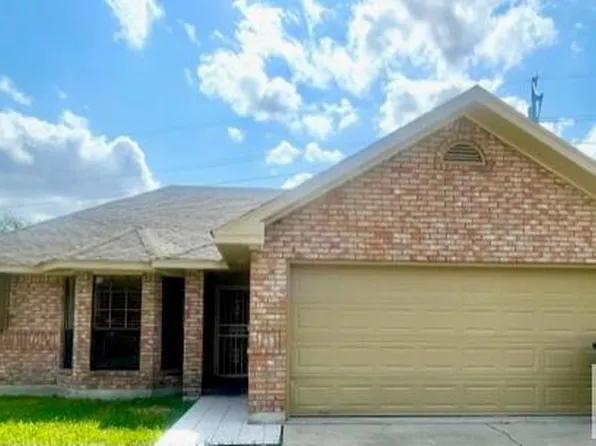 2029 Plantation Dr, Harlingen, TX 78550