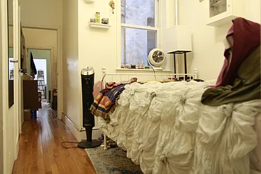 Rented by Rennit Inc.