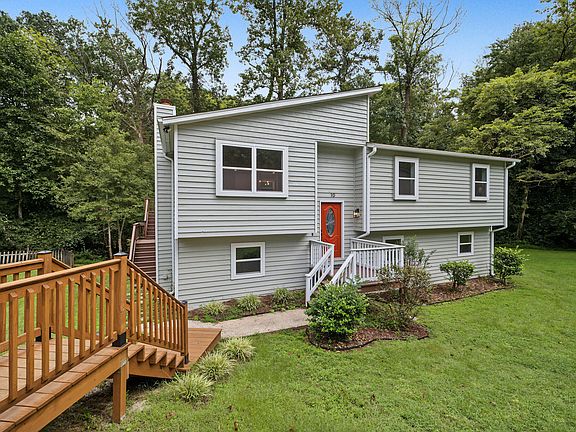 2nd image of 10 Winchester Ct