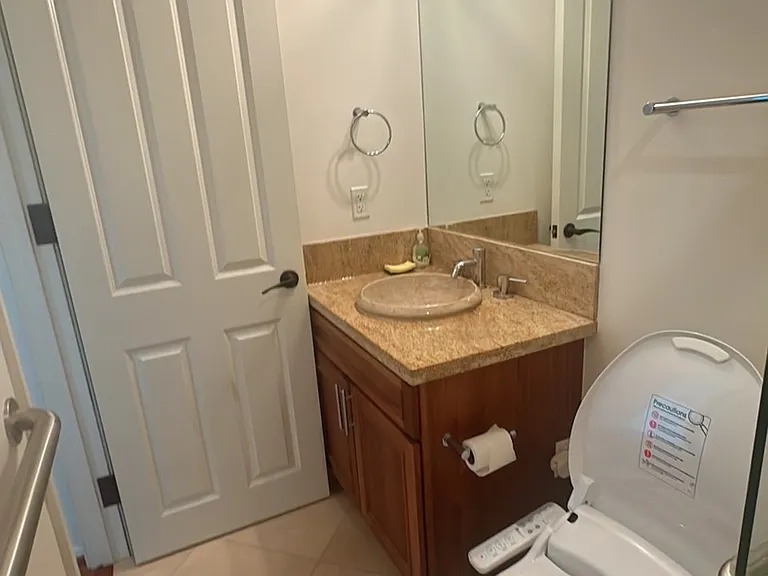 1199 Bishop St #16B — Photo 7