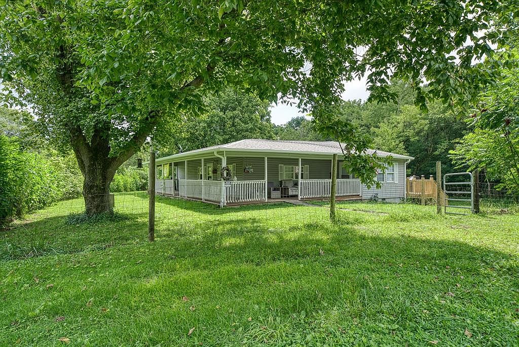 1676 Chestnut Hill Rd, Crossville, TN 38555 | MLS #238651 | Zillow