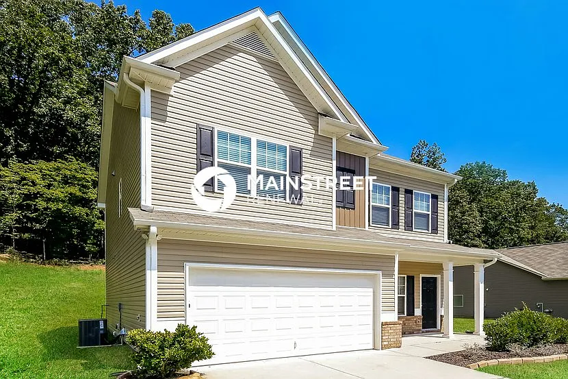 208 Arbor Dr — Photo 4