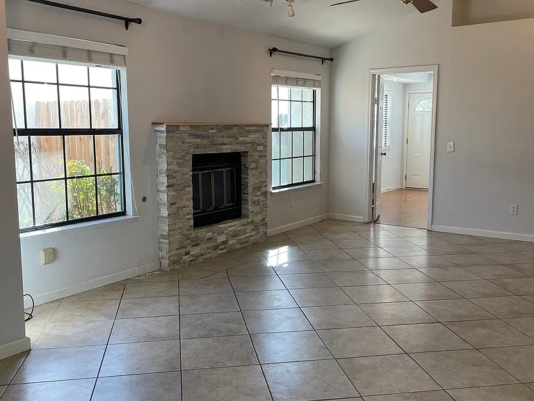 7629 Downing Place Way — Photo 5
