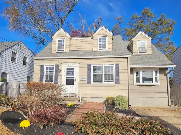 113 E Evesham Ave, Magnolia, NJ 08049