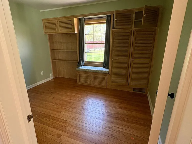 24975 Franklin Park Dr — Photo 10