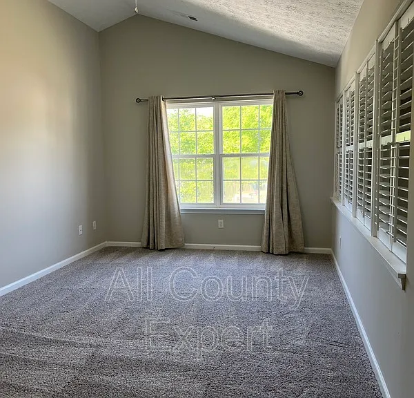 5480 Mountain Top Pl — Photo 8