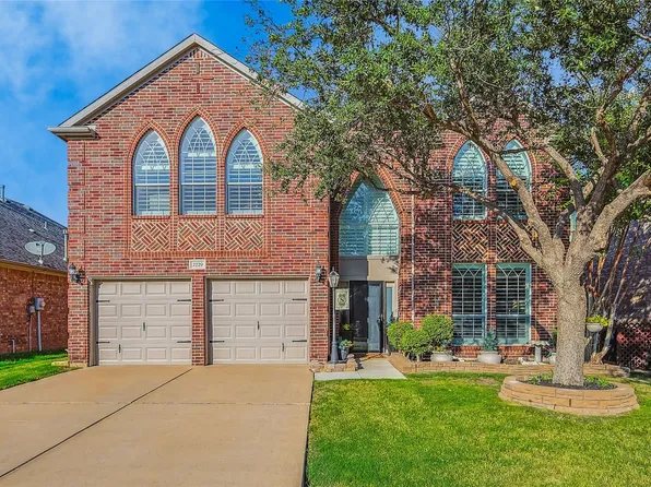 2729 Thorncreek Ln, Fort Worth, TX 76177