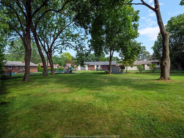 5710 Dalton Ave — Photo 34