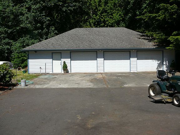 3 car garage and work shop