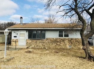 618 W 3rd St, Valley Center, KS 67147