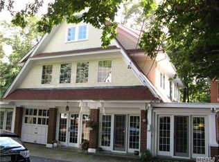 5 Westgate Ct, Glen Cove, NY 11542