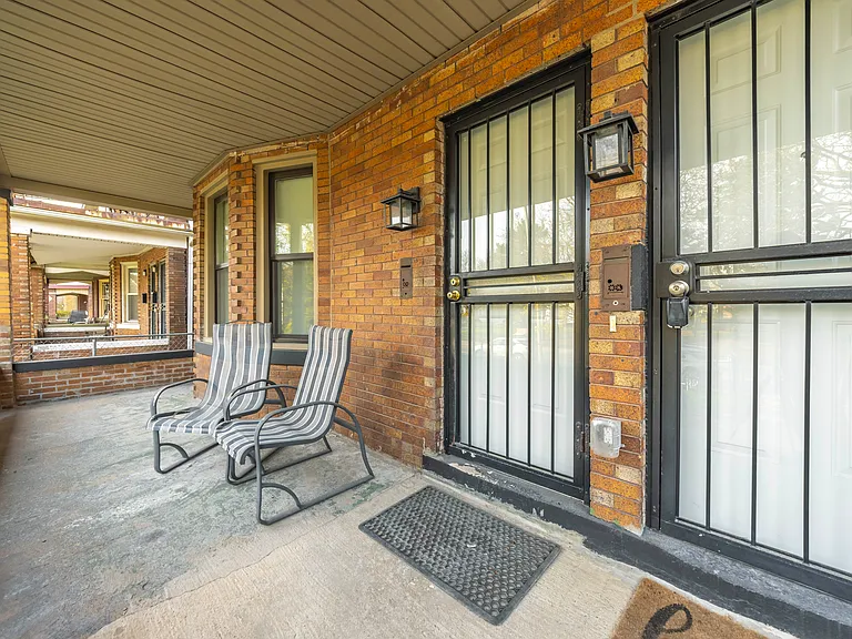 647 E Kirby St #2 — Photo 21