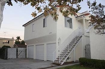 4th image of 2208 W 43rd St
