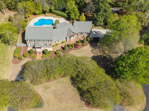 120 Robin Road, Greenville, NC 27858