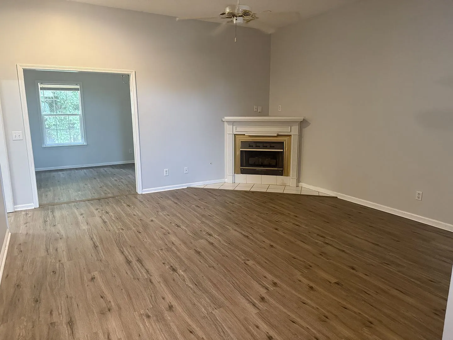 Cozy 3 Bed 2 Bath House! Available Now! — Photo 2