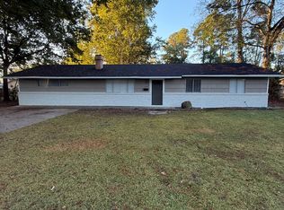 135 Imperial Dr, Jackson, MS 39211