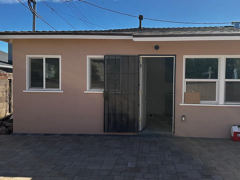 5560 Sultana Ave #C