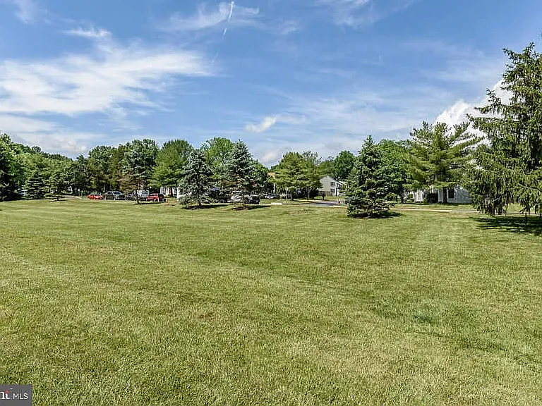 2 Quincy Ct — Photo 36