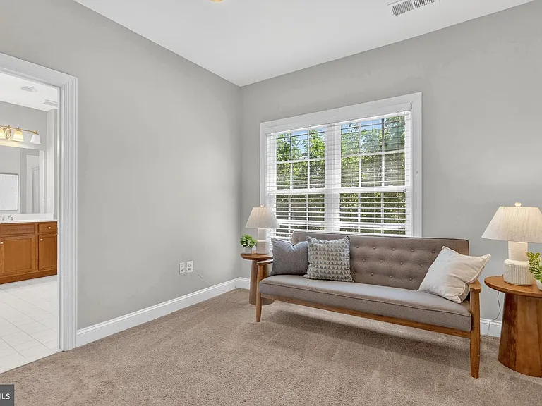 7897 Carbondale Way — Photo 20