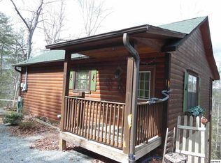 356 Silverbell Heights Ln, Gatlinburg, TN 37738