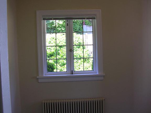 5th image of 132 S Cambrian Ave #5