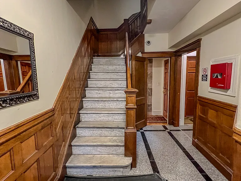 69 Babcock St #10 — Photo 14