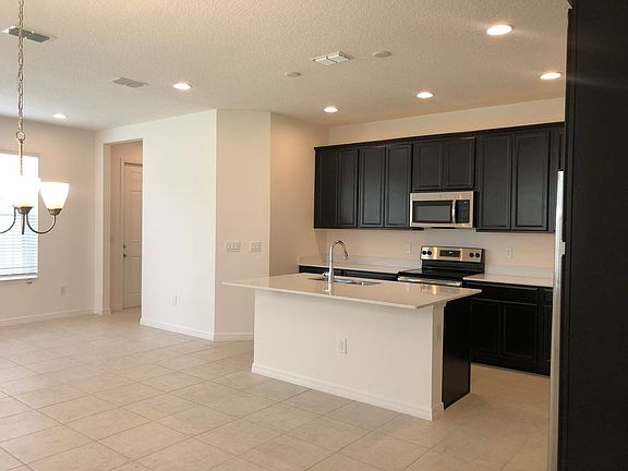 3rd image of 8043 Basilica Ln