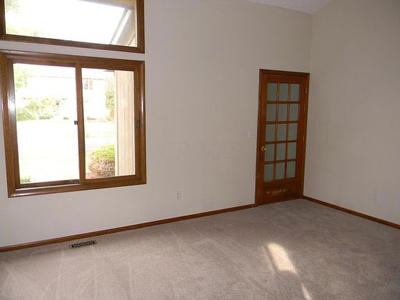 3rd image of 454 Olde Mill Dr