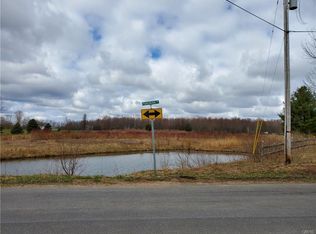 17 Pangborn Rd, Central Square, NY 13036