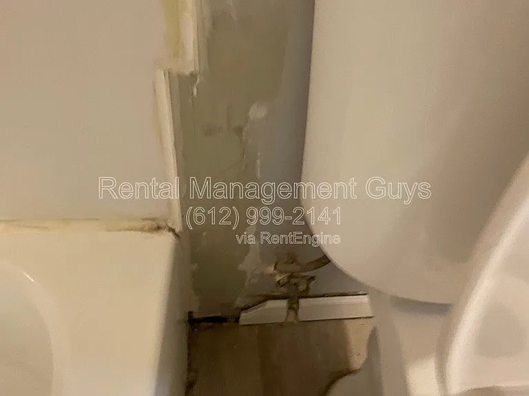 2931 Bryant Ave N #2 — Photo 19