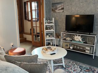 23 Hawthorne St, Humarock, MA 02047