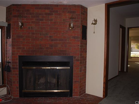 5th image of 6003 Del Amo Blvd