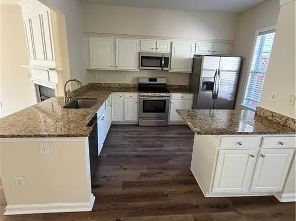 4021 Howell Park Rd, Duluth, GA 30096