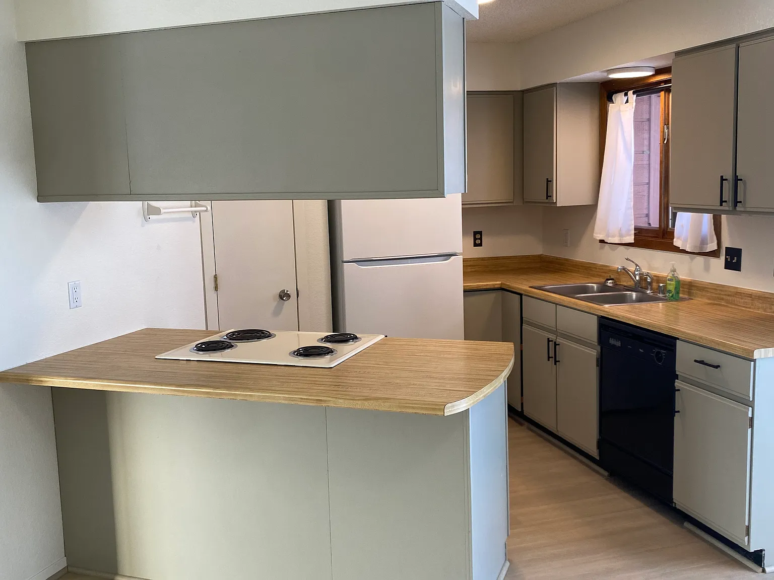 2 bed, 1.5 bath, $1,495 — Photo 1