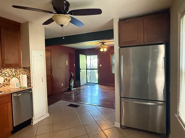 4026 Crawford Ave — Photo 5