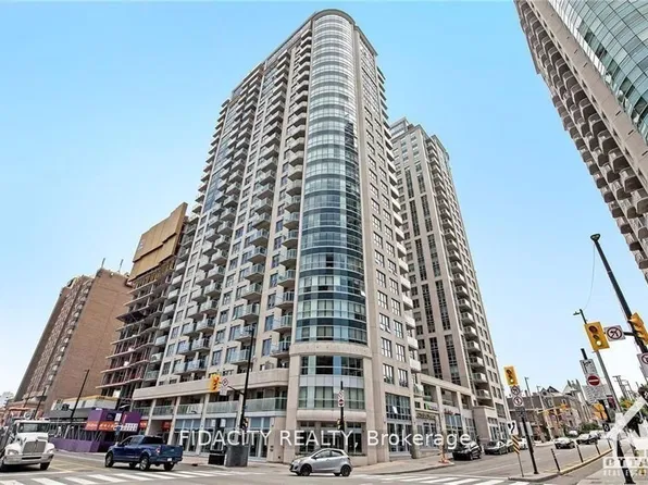 242 Rideau St, Ottawa, ON