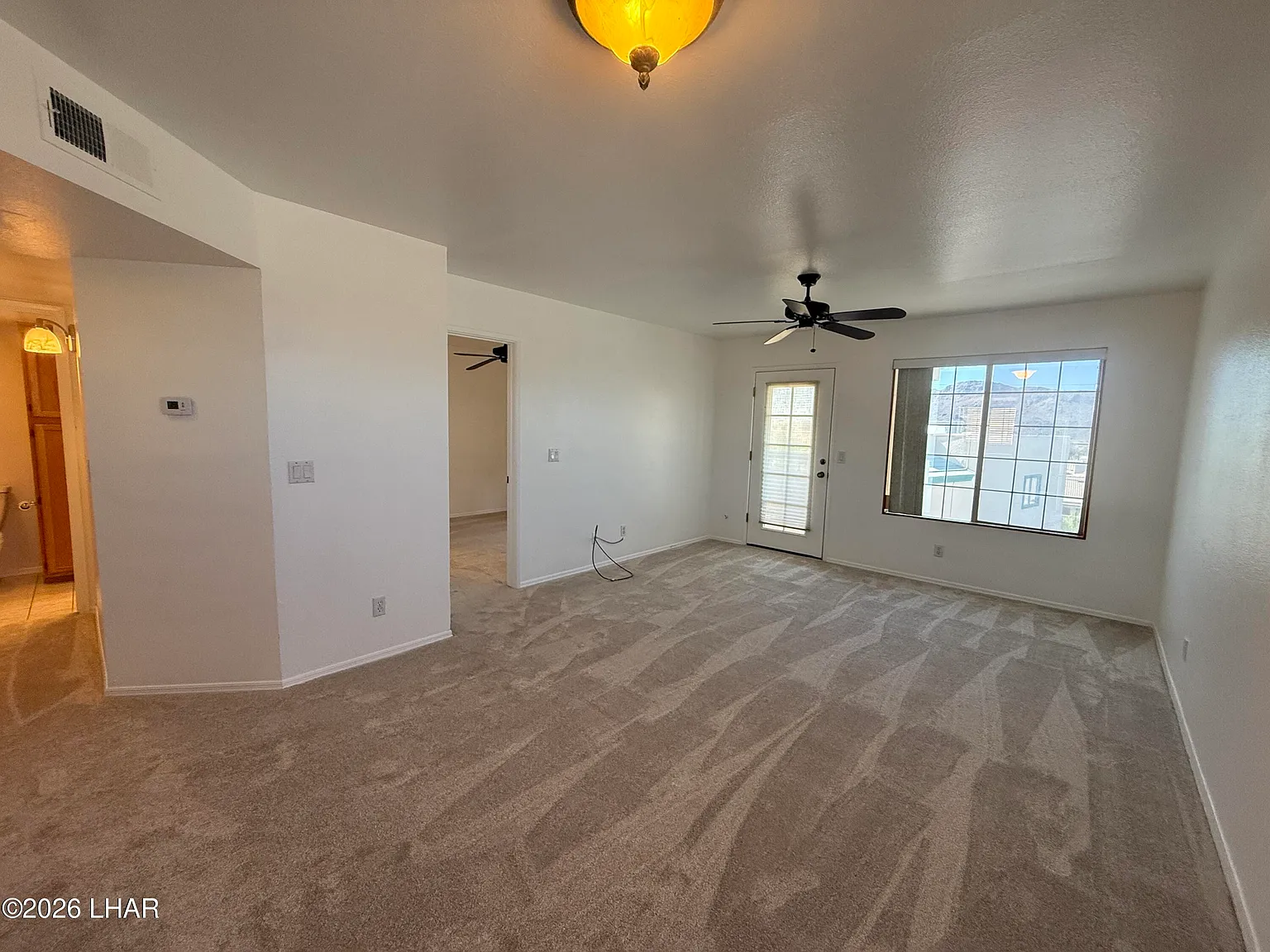 1 bed, 1.0 bath, 684 sqft, $1,200 — Photo 3