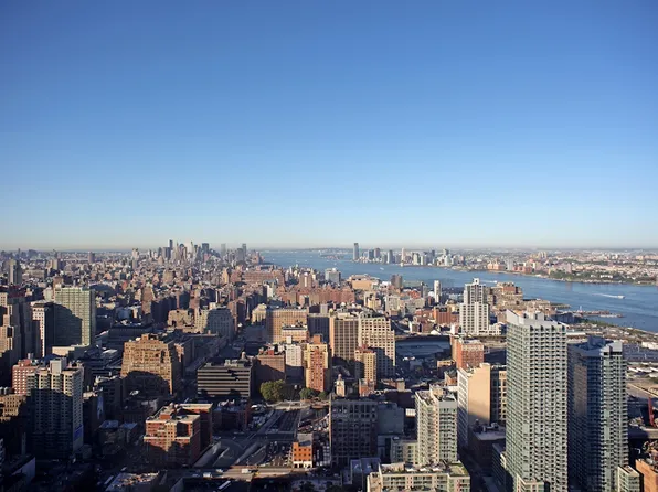 450 West 42nd Street image 21 of 21