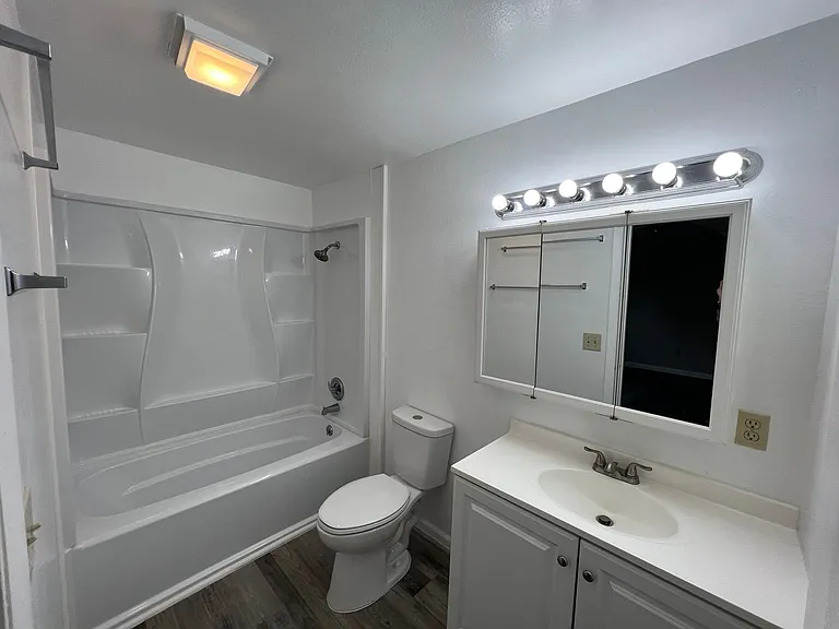 301 Kiwanis Park Ln — Photo 30