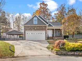 411 Cadbury Ct, Graham, NC 27253