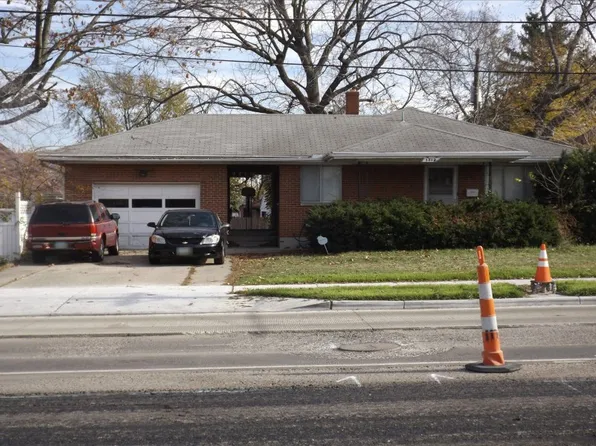 1712 S Smithville Rd, Dayton, OH 45410