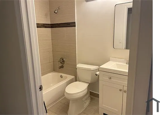 21390 Millbrook Ct — Photo 12