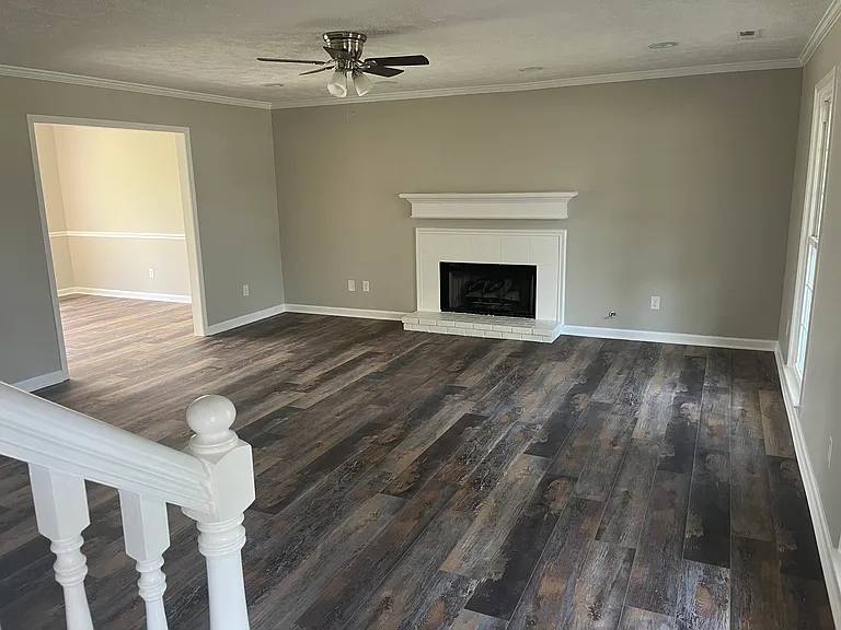 144 Grassland Dr — Photo 3