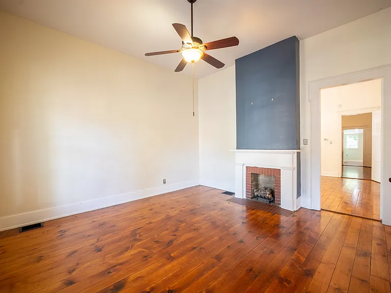 1038 S 7th St — Photo 3