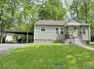 2 Dunbar Pl, Saint Louis, MO 63136